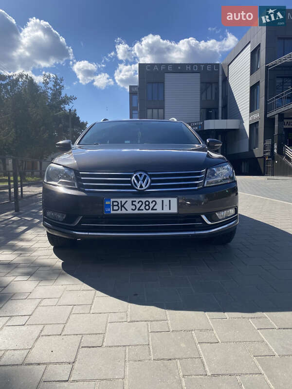 Универсал Volkswagen Passat 2013 в Сарнах