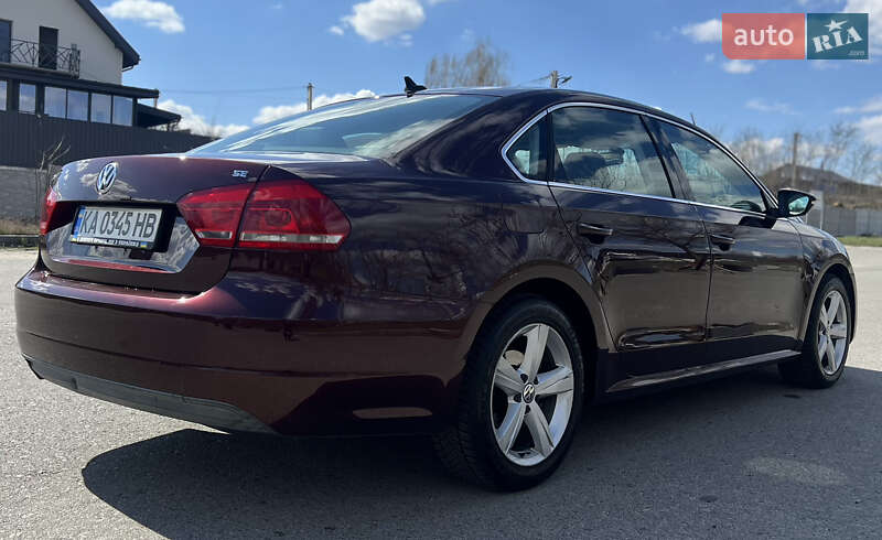 Седан Volkswagen Passat 2012 в Києві