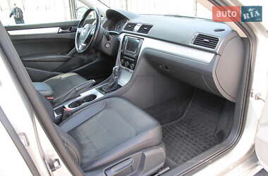 Седан Volkswagen Passat 2012 в 