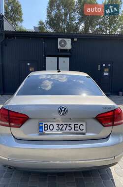 Седан Volkswagen Passat 2013 в 