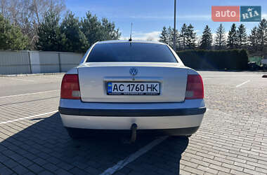 Седан Volkswagen Passat 1998 в 