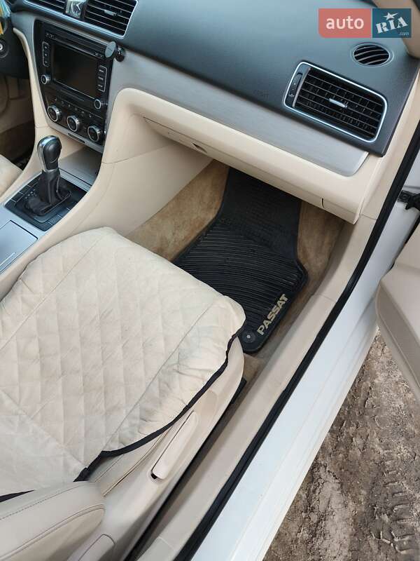 Седан Volkswagen Passat 2012 в Виннице