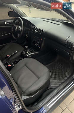 Универсал Volkswagen Passat 2003 в 