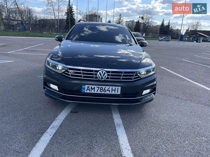 Универсал Volkswagen Passat 2017 в Житомире