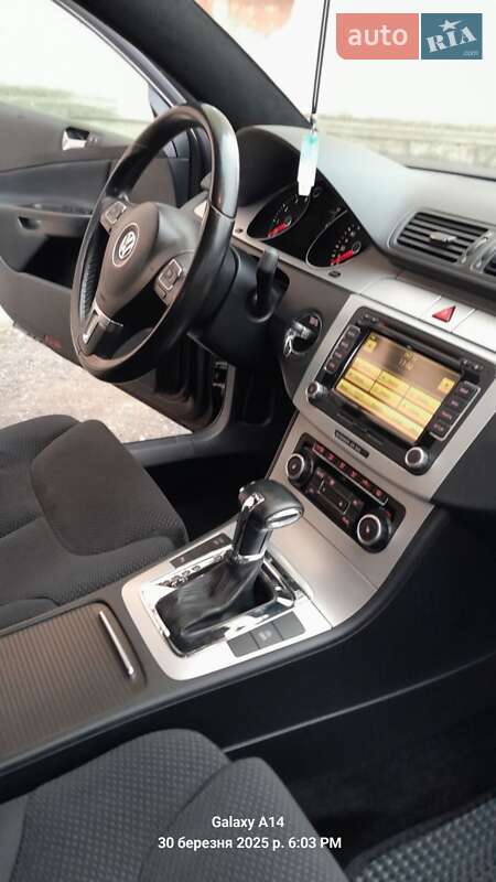 Универсал Volkswagen Passat 2009 в Луцке