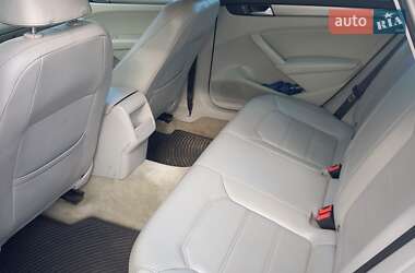 Седан Volkswagen Passat 2015 в 