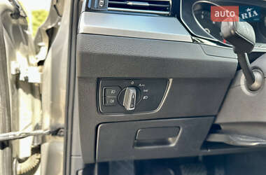 Седан Volkswagen Passat 2016 в 