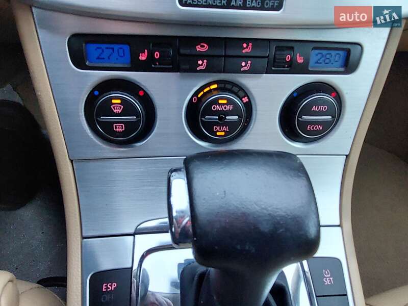 Універсал Volkswagen Passat 2006 в Одесі