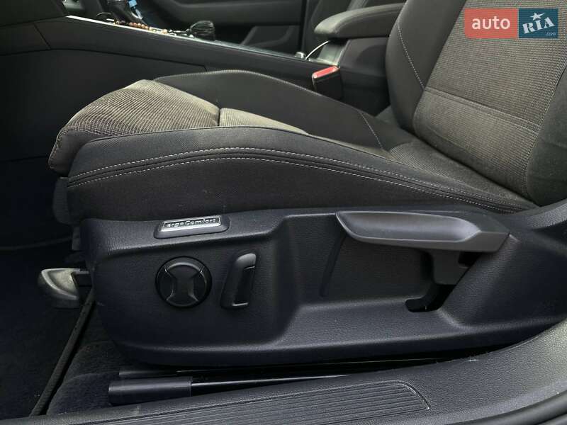 Седан Volkswagen Passat 2016 в Миколаєві
