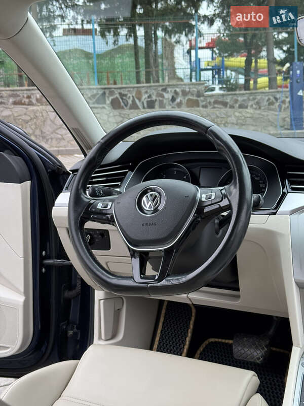Универсал Volkswagen Passat 2015 в Ужгороде фото 25 Универсал Volkswagen Passat 2015 в Ужгороде