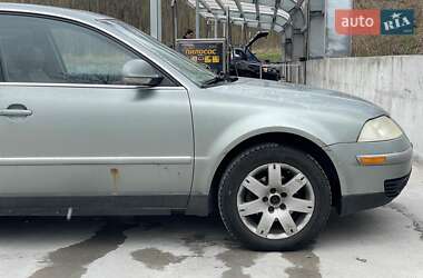 Седан Volkswagen Passat 2004 в 