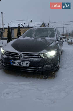 Універсал Volkswagen Passat 2014 в 
