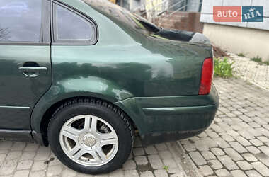 Седан Volkswagen Passat 1998 в 