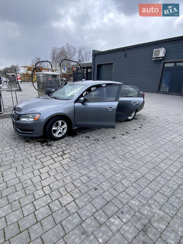 Седан Volkswagen Passat 2013 в Богородчанах