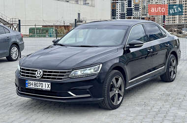 Седан Volkswagen Passat 2016 в 