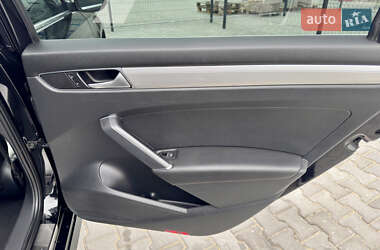 Седан Volkswagen Passat 2016 в 