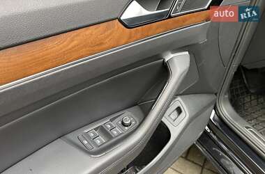 Седан Volkswagen Passat 2018 в 