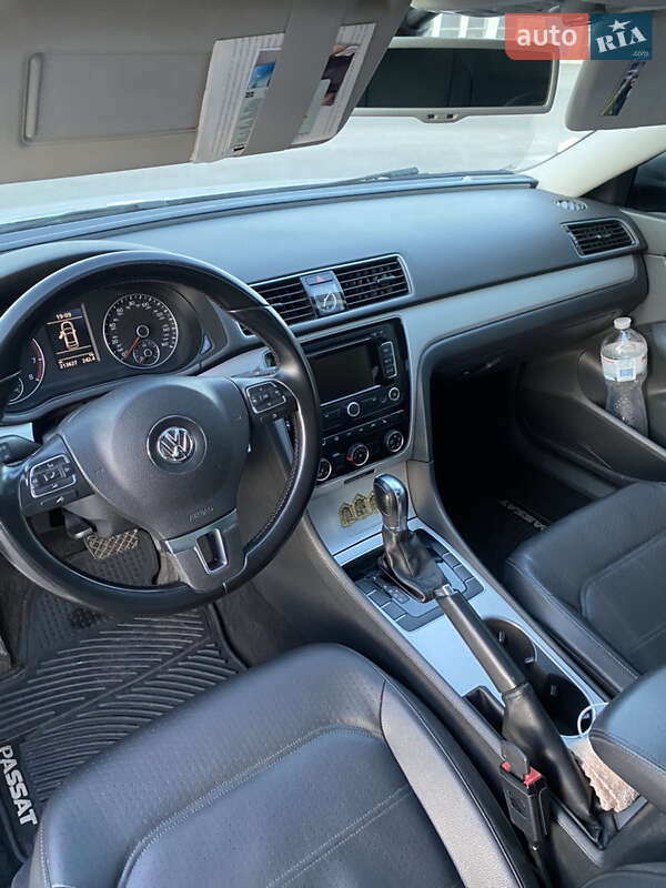 Седан Volkswagen Passat 2013 в Бахмаче