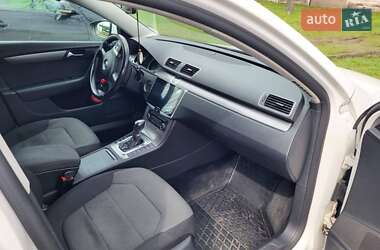 Седан Volkswagen Passat 2011 в 