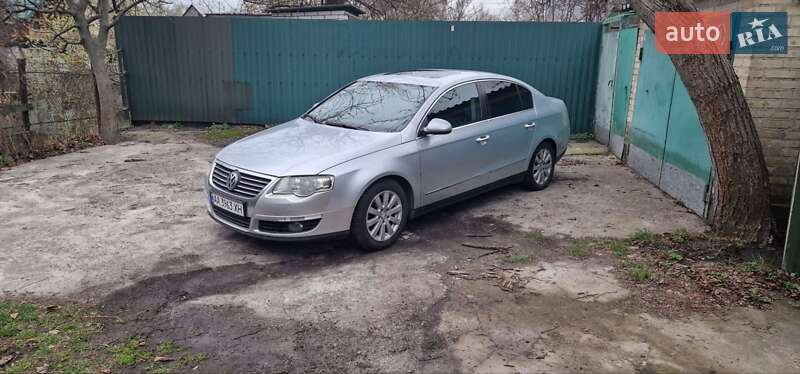 Седан Volkswagen Passat 2008 в Киеве