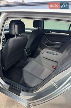 Універсал Volkswagen Passat 2014 в 