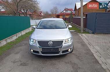 Седан Volkswagen Passat 2005 в 