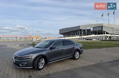 Седан Volkswagen Passat 2016 в Львові