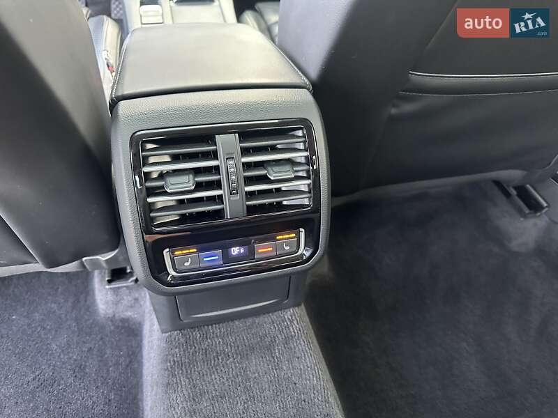 Седан Volkswagen Passat 2018 в Виннице