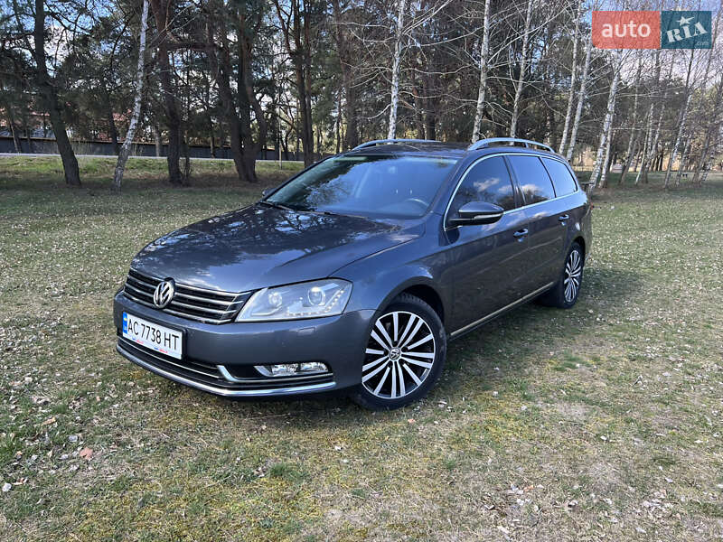 Універсал Volkswagen Passat 2011 в Любомлі