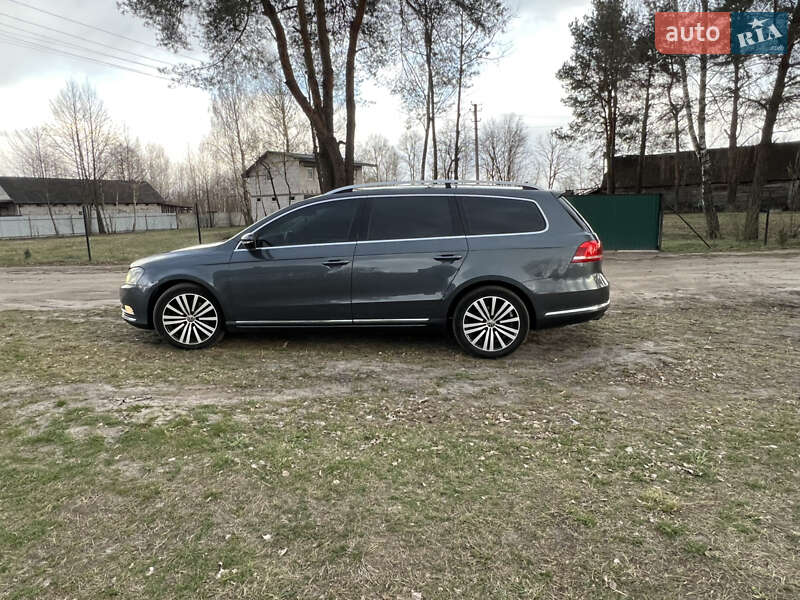 Універсал Volkswagen Passat 2011 в Любомлі