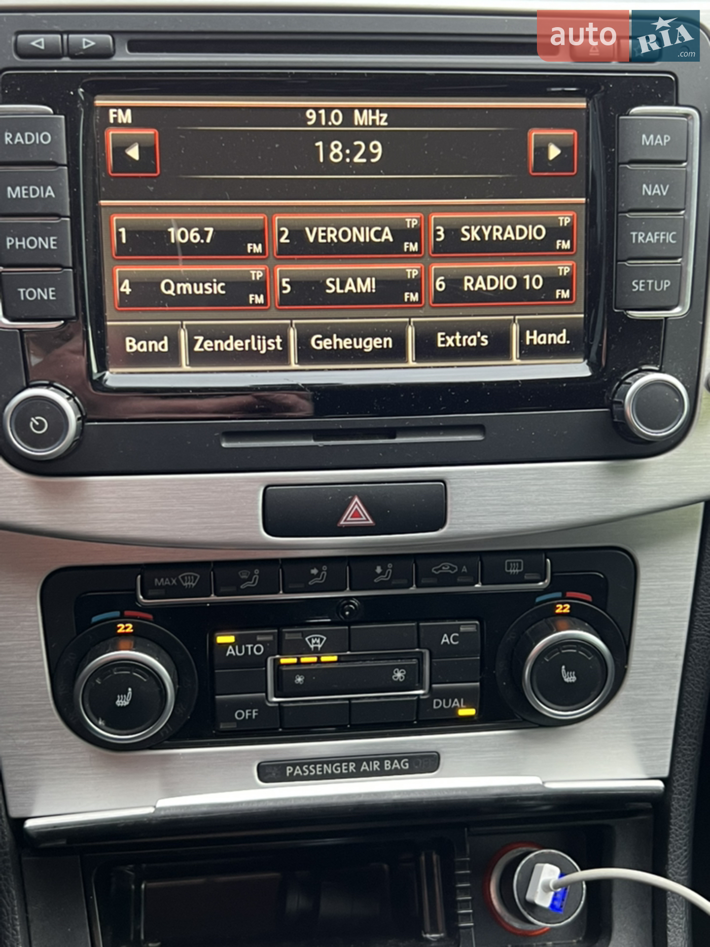 2011 Volkswagen Passat - мініатюра 16