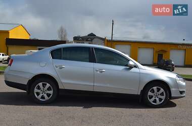 Седан Volkswagen Passat 2008 в 
