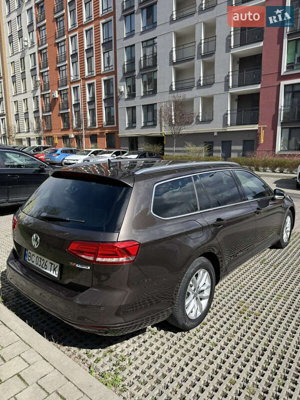Универсал Volkswagen Passat 2014 в Львове