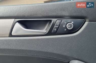 Седан Volkswagen Passat 2015 в 
