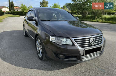 Седан Volkswagen Passat 2007 в  фото 16 Седан Volkswagen Passat 2007 в