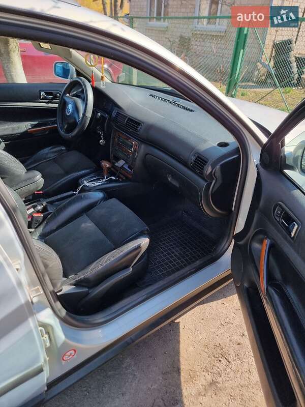 Універсал Volkswagen Passat 1999 в Переяславі