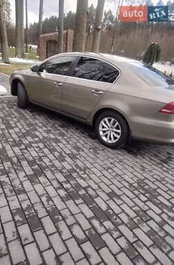 Седан Volkswagen Passat 2014 в 