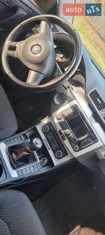 Универсал Volkswagen Passat 2011 в Полтаве фото 9 Универсал Volkswagen Passat 2011 в Полтаве