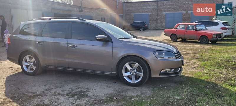 Универсал Volkswagen Passat 2011 в Полтаве фото 15 Универсал Volkswagen Passat 2011 в Полтаве