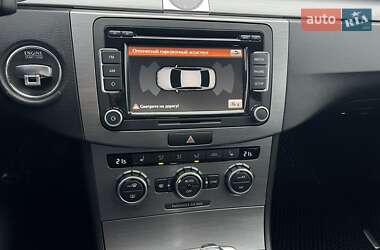 Седан Volkswagen Passat 2012 в 