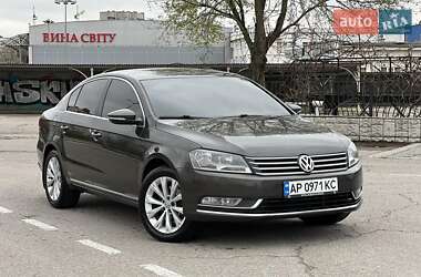 Седан Volkswagen Passat 2012 в Запорожье
