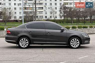 Седан Volkswagen Passat 2012 в 