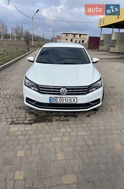 Седан Volkswagen Passat 2016 в Николаеве