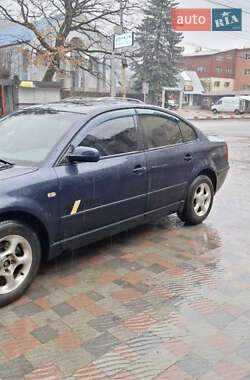 Седан Volkswagen Passat 1998 в 