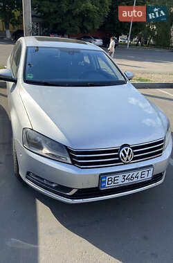 Седан Volkswagen Passat 2011 в 