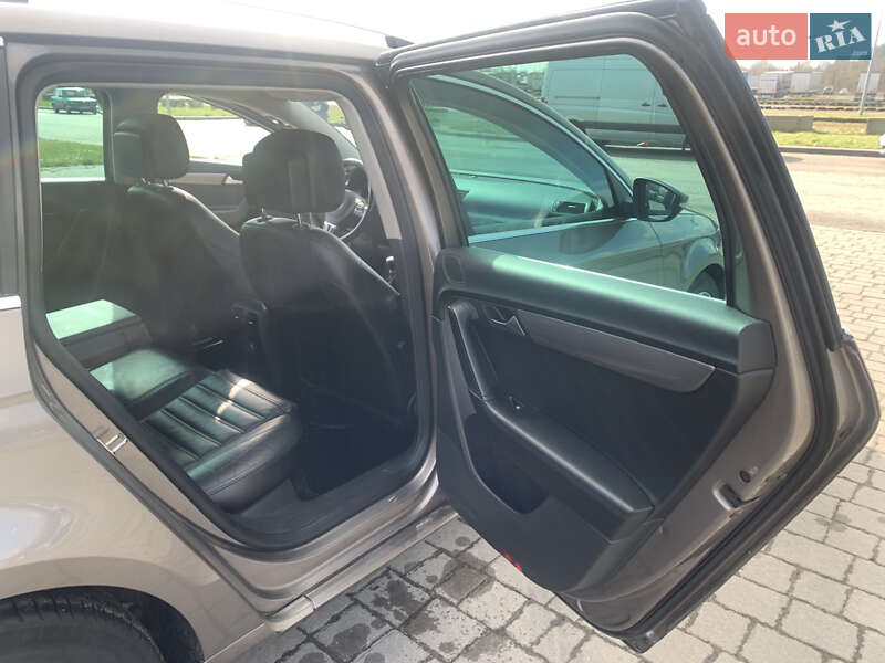 Универсал Volkswagen Passat 2011 в Львове