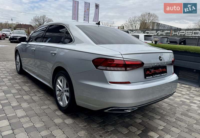 Седан Volkswagen Passat 2020 в Киеве