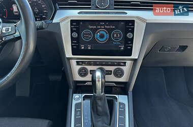 Універсал Volkswagen Passat 2019 в 