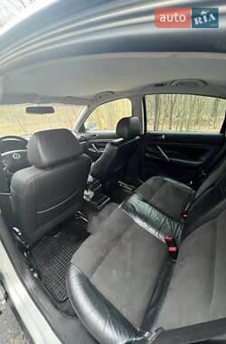 Седан Volkswagen Passat 2000 в 