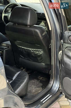 Седан Volkswagen Passat 2001 в 